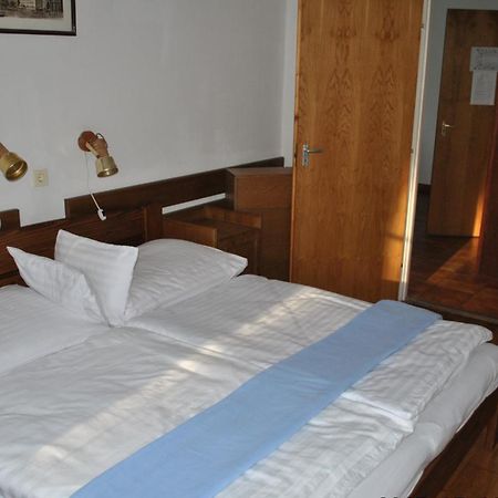 Harmonia Apartmanhaz Balatonlelle Cameră foto