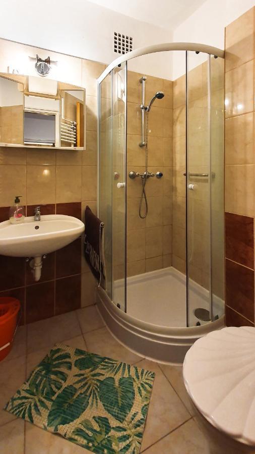 Harmonia Apartmanhaz Balatonlelle Exterior foto