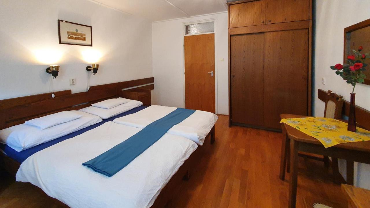Harmonia Apartmanhaz Balatonlelle Exterior foto