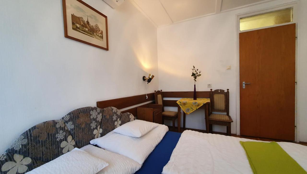 Harmonia Apartmanhaz Balatonlelle Exterior foto