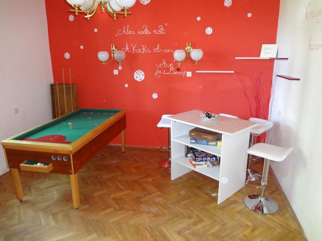 Harmonia Apartmanhaz Balatonlelle Exterior foto